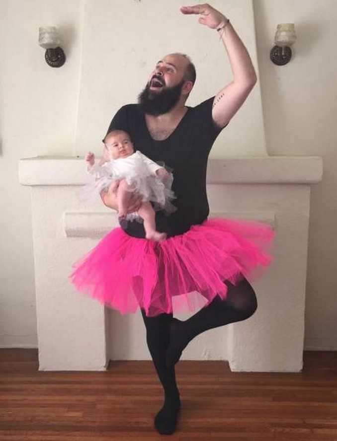 Τρελός μπαμπάς και η 9 μηνών κόρη του σε ξεκαρδιστικές φωτογραφίες που δεν συνηθίζεις να βλέπεις